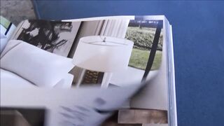 Hatalmas mellű nevelő anya kezelésbe veszi a dákót