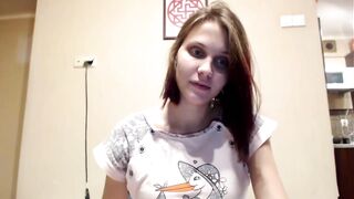 Lilly a terhes tini nőci maszturbációja