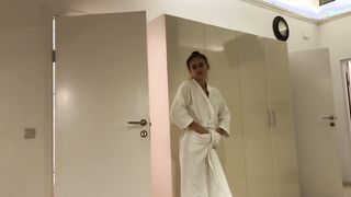 Orosz tini kicsike kisasszony seggbe kefélbe