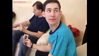 Zsuzsit a kreol tini hölgyeményt partiba nyomják