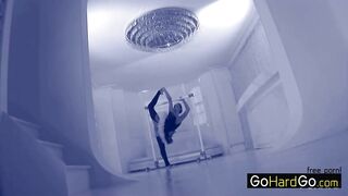 Aleska Diamond a izgató balerina