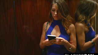 Adriana Chechik popója szétbaszva