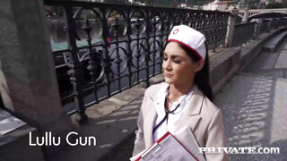 Private - Lullu Gun rendesen hátsó bejáratba baszva