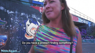 Public Agent - Elisa Tiger euroért benne van a szexben