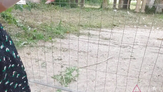 Bombázó barátnő várja a pélót