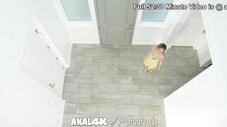 Anal4K - Bella Rose popóba rakva