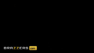 Brazzers - Cherie Deville fiatal hapsival baszik