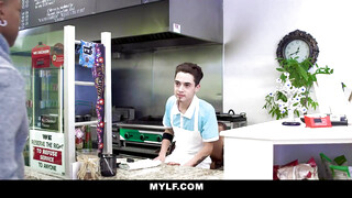 MYLF -  Nina Elle a pultos hapsival szexel