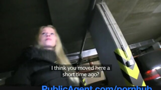 PublicAgent - Bella Karina a méretes csöcsű világos szőke
