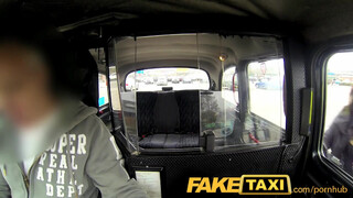 FakeTaxi - cuki kiscsaj hatalmas seggel megfizet