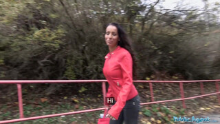 Public Agent - Méretes cickós milf és pornó ügynök