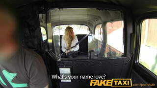 FakeTaxi szőrös puncis vörös nőci
