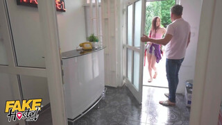Fake Hostel - Tini csajok meghágva durván