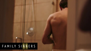 Family Sinners - Alexis Fawx a méretes didkós nevelő anya