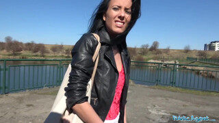Lexi Layo pénzért benne van a dugásban - Public Agent
