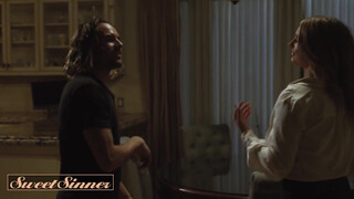 Family Sinners - Kayley Gunner a méretes mellű nevelő anya