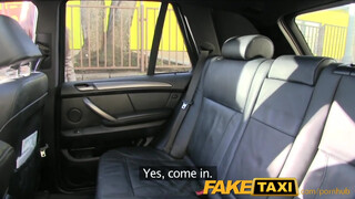 FakeTaxi - félénk spiné belelendül a dologba