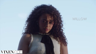 VIXEN - Willow Ryder a faszimádó latina nőci