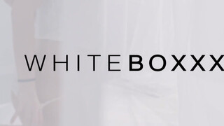 WhiteBoxxx - Angelika Grays úgy cumizza a pélót mint egy profi