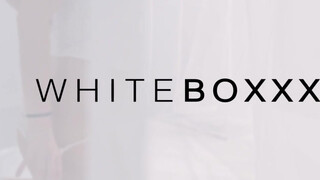WhiteBoxxx - hatalmas picsájú kiscsaj reggel is akar kúrni
