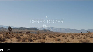Deeper - a tetkós bögyös spiné legelső jelenete
