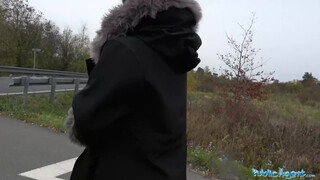 Public Agent - Kiki Minaj a brit fiatal nőci