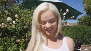 Elsa Jean és a kertész csávó méretes farka
