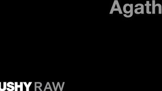 TUSHYRAW - Agatha a bombázó vörös hajú csaj