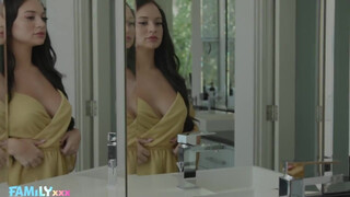 FamilyXXX - Lexi Sample a baszható nevelő anya