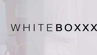 WhiteBoxxx - Jolee Love a izgató méretes didkós német milf