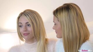 Blake Eden és Abby Cross tüzes leszbikus nyaldosása