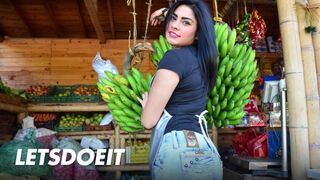 Devora robles olajozva csábítva mély gonzo baszásra - latin milf
