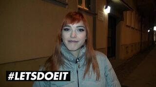 Lullu Gun és Anny Aurora megosztják a hatalmas fekete fazt kint a vadonban