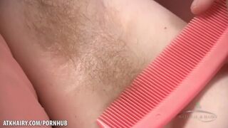Szőrös tini punci cyan combs szőrös kalandjai