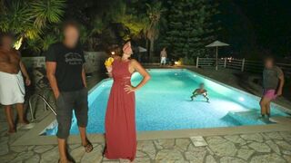 Kinky csoportos élvezés a porno villában – minden lyuk nyitva!