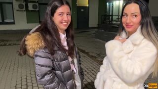 Baráttal szedtünk fel két csábító stripat, akiket keményen megbasztunk