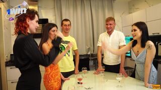 Újévi szext�c a szvingerklubban – nagy faszok csat�ja!