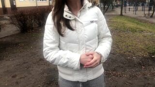 Idegen szopja és dugja a pénzért orosz amatőrrel beszélgetve